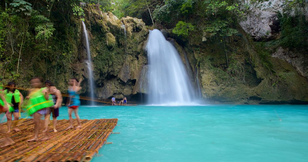 kawasan pedalaman in english